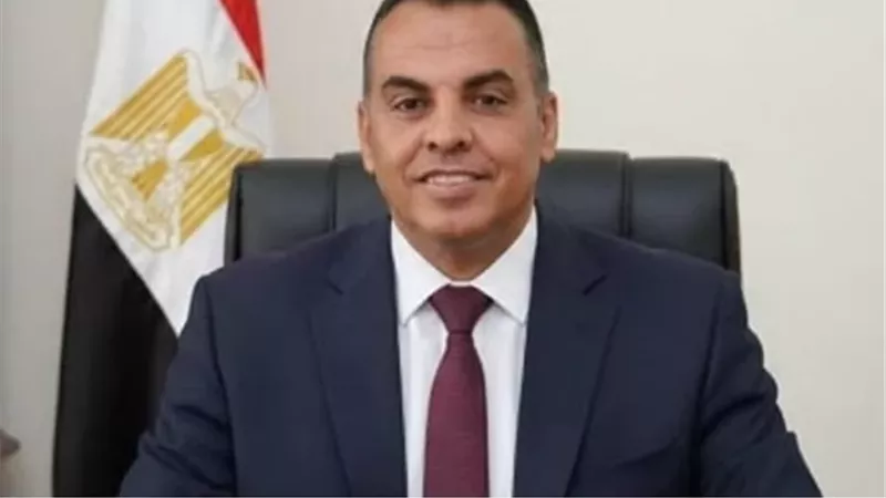 جهاز 6 أكتوبر يتفاعل مع شكاوى الأهالي على السوشيال .. صور