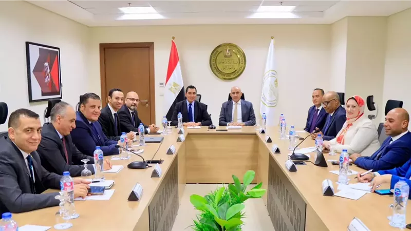 وزير التعليم يبحث مع وزير الرياضة آليات النهوض بالرياضة المدرسية