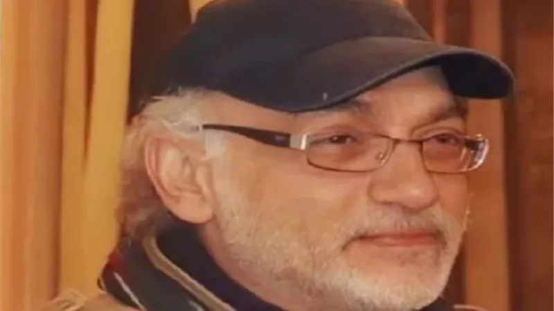 الموت يفجع الفنان أشرف فاروق
