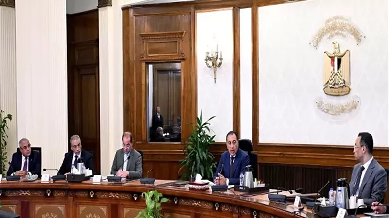 رئيس الوزراء يتابع مستجدات العمل لعدد من مشروعات تكنولوجيا المعلو