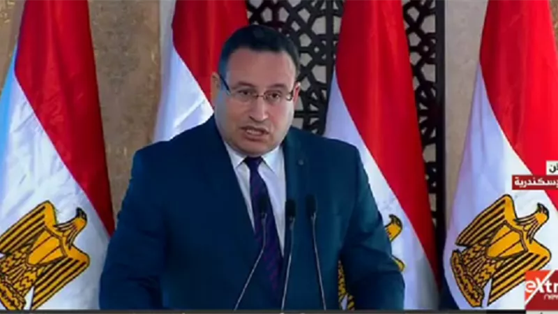 السيسي لمحافظ الإسكندرية أنا لو مكانك هحسب بالجنيه