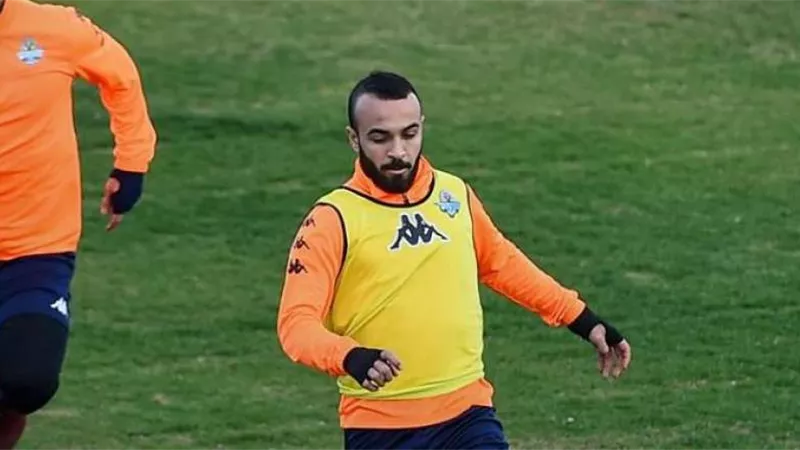 لاعبو بيراميدز يحتفلون بعيد ميلاد أفشة