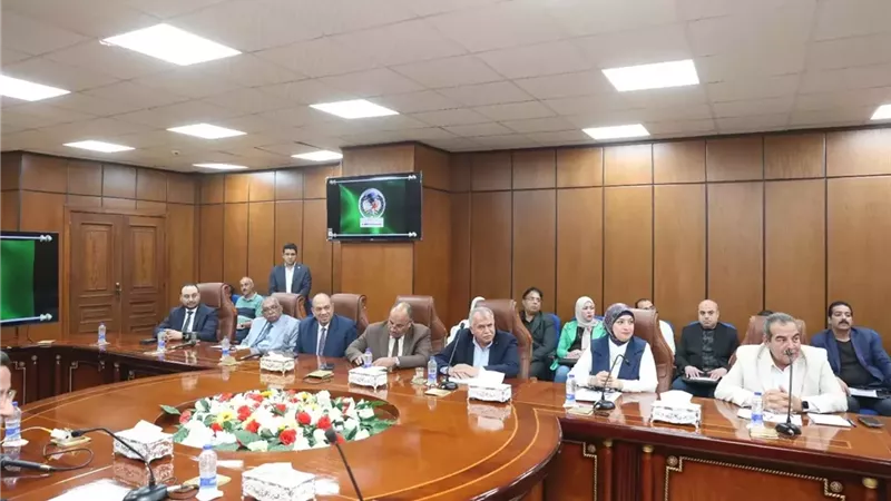 كدواني يلتقي نائب وزير المالية لمتابعة عدد من الملفات الخدمية