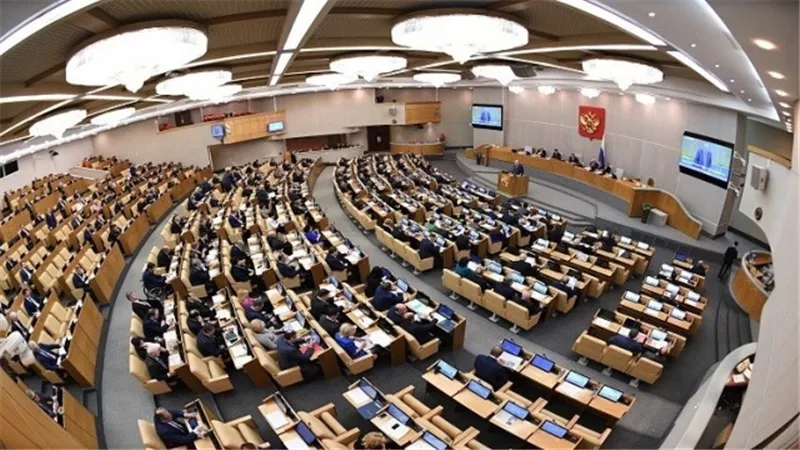 برلماني روسى: موسكو لن تبدأ بنشر صواريخ متوسطة وقصيرة المدى فى أوروبا