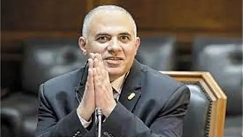 وزير الرى يزور سنغافورة للتعرف على أحدث تقنيات تحلية المياه ومعالجة مياه الصرف الصحى