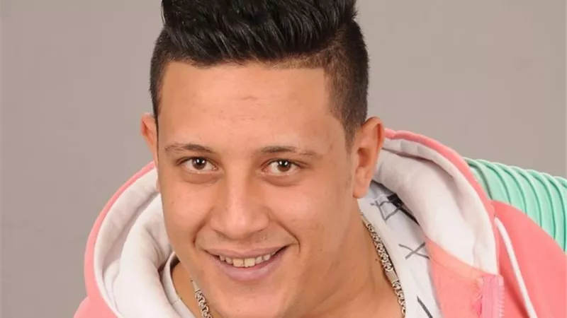 حمو بيكا يسلم نفسه لقسم شرطة الدخيلة بعد الحكم عليه بالحبس
