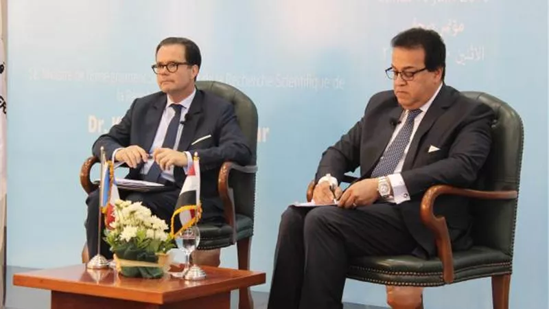عبد الغفار: الجامعة الفرنسية ستكون أحد الصروح العلمية الناجحة بمصر