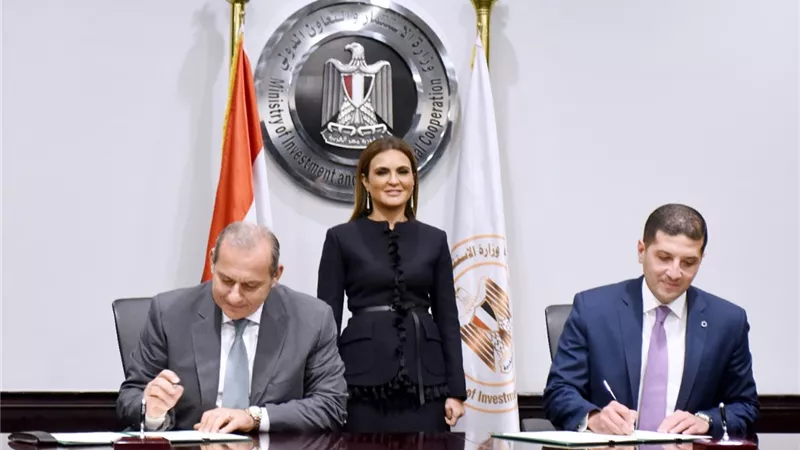 بروتوكول تعاون بين هيئة الاستثمار والبنك الأهلي لتنمية المناطق الحرة ودعم الشركات الصغيرة