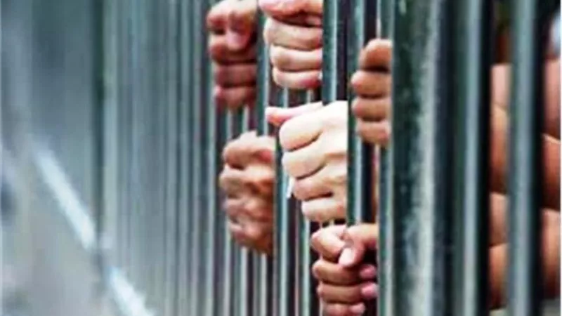 ضبط ثلاثة عاطلين بالسحر والجمال بحوزتهم كمية من مخدر الهيروين