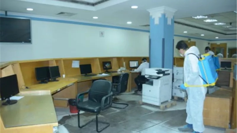 وزارة الطيران المدنى تواصل تعقيم منشآتها الحيوية بمطار القاهرة