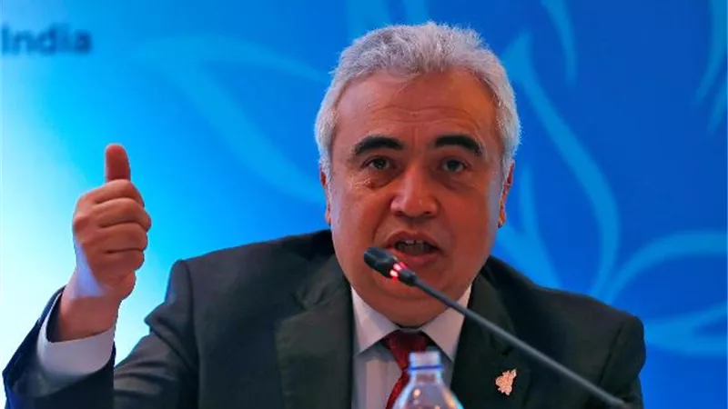 مدير وكالة الطاقة الدولية: خفض أوبك لإنتاج النفط لن يكون كافيا لمنع تراكم مخزونات الخام العالمية