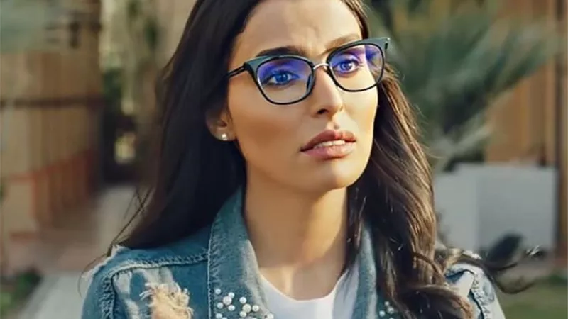 ليلى حسين تداعب جمهورها بفيديو جديد عبر انستجرام ..فيديو