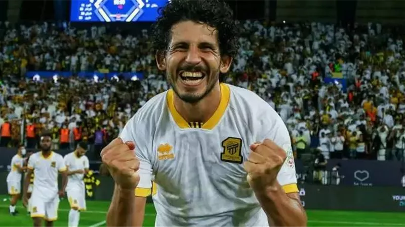 أحمد حجازى يقود فريقه للصدارة.. تعرف على ترتيب الدورى السعودى