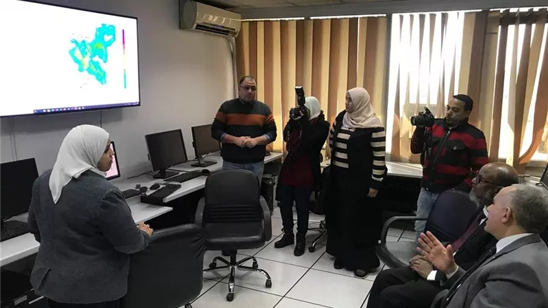 صور.. جولة وزيرى الرى المصرى والسودانى بمركز التنبؤ بالفيضان
