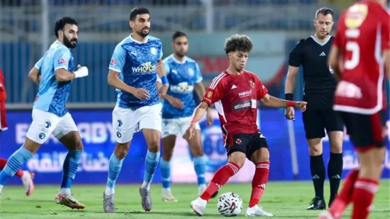 الأهلي يواجه بيراميدز في الدوري بـ
