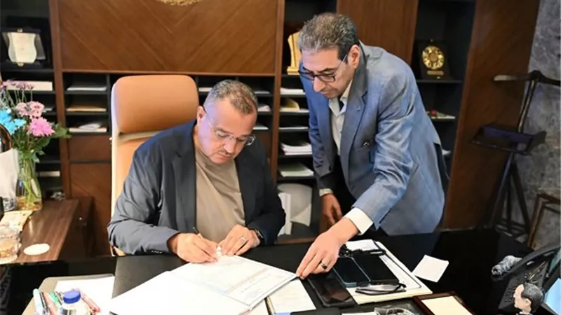 محافظ جنوب سيناء يعتمد نتيجة الدور الثاني للشهادة الإعدادية