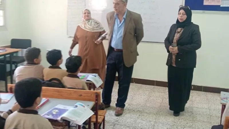 مدير تعليم القليوبية يفاجئ مدرسة الحسانية بقها