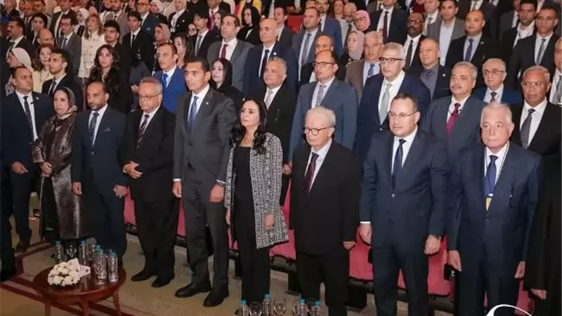 عبدالبارى يشارك في مؤتمر «الهوية الوطنية..جذور راسخة ورؤية متجدد»