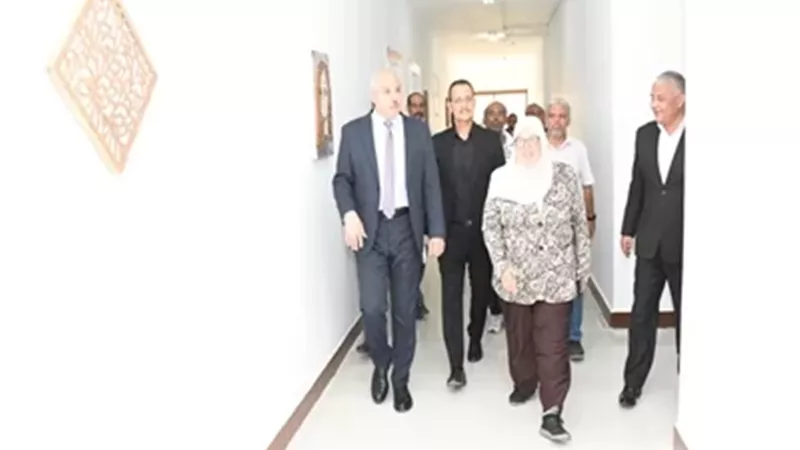 ︎رئيس جامعة القناة يتفقد المدن الجامعية ويتابع أعمال تسكين الطلاب