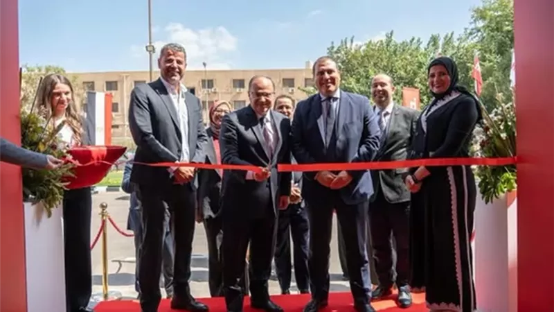رئيس هيئة الدواء يفتتح مركز بحث وتطوير 