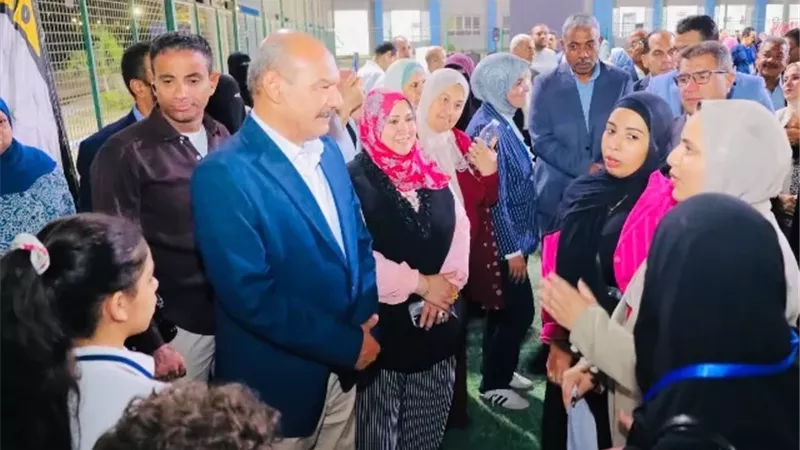 محافظ السويس يشهد فعاليات مبادرة