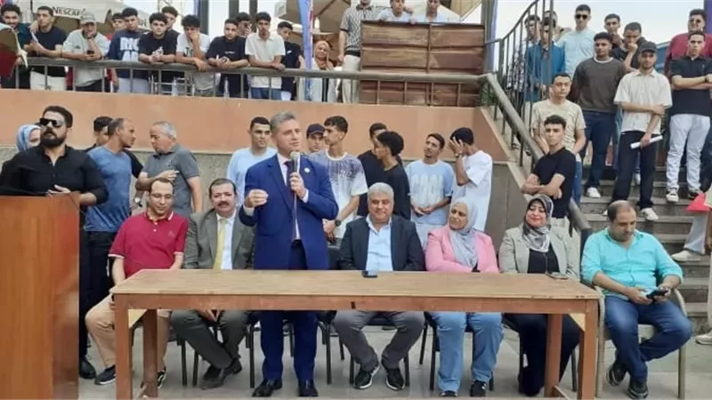 نائب رئيس جامعة بنها يتابع انتظام الدراسة بكلية الحاسبات