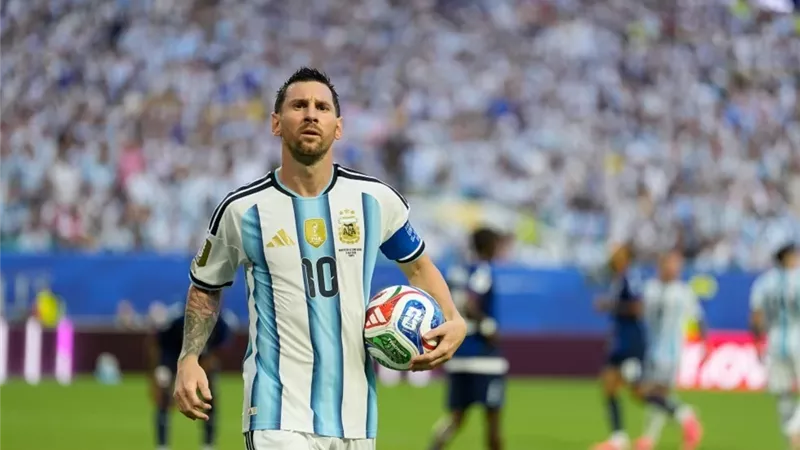 ميسي يوجه رسالة للجماهير قبل مباراة الوداع مع منتخب الأرجنتين
