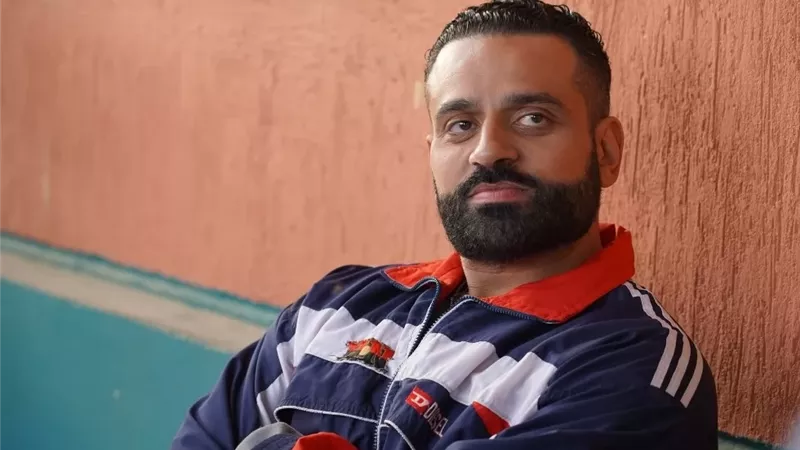 وفاة والد الفنان عمر السعيد