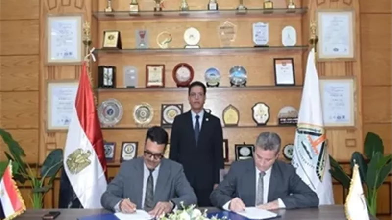 جامعة بنها ومياه القليوبية توقعان بروتوكول تعاون لتعزيز التدريب