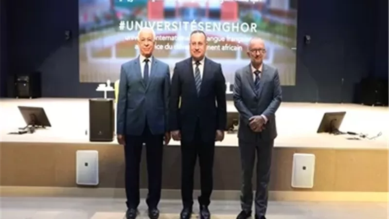وزير التعليم العالي يتفقد مقر جامعة سنجور ببرج العرب بالإسكندرية
