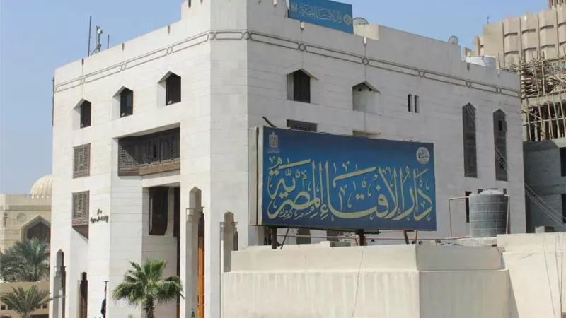 الإفتاء توضح حالات تُبيح تفضيل بعض الأبناء في الهبة حال الحياة