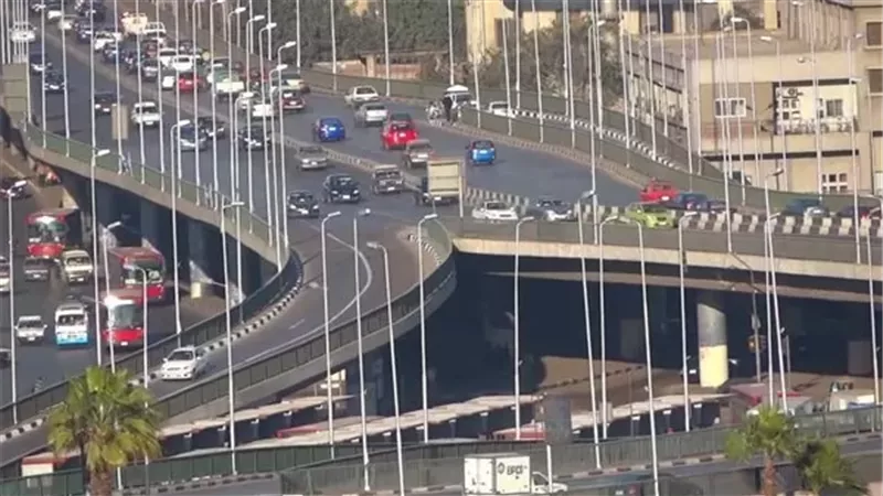 حالة المرور اليوم: كثافات متوسطة بمحاور وميادين القاهرة والجيزة