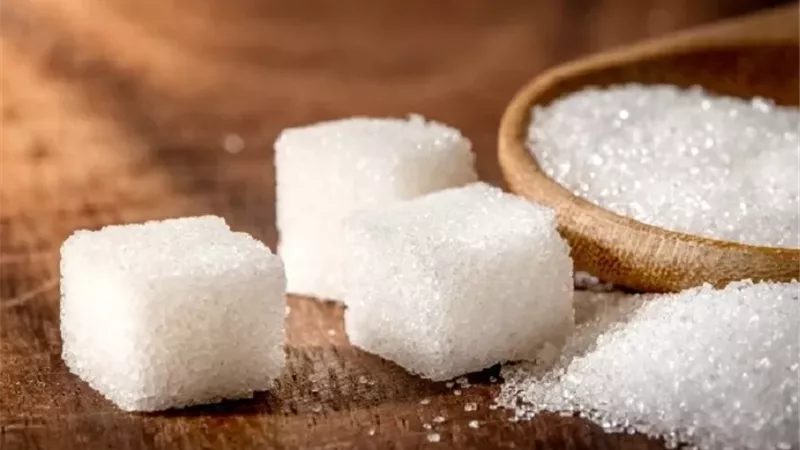 دراسة تربط التعرض المبكر للسكر بزيادة خطر القلق في مرحلة البلوغ