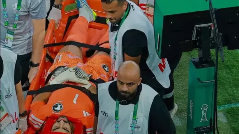 تقارير تكشف حجم إصابة حارس مرمى المنتخب السعودي