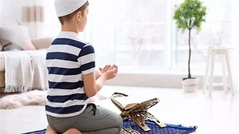 متى يُحاسب الصبىّ على أعماله؟..فتوى للدكتور عطية صقر