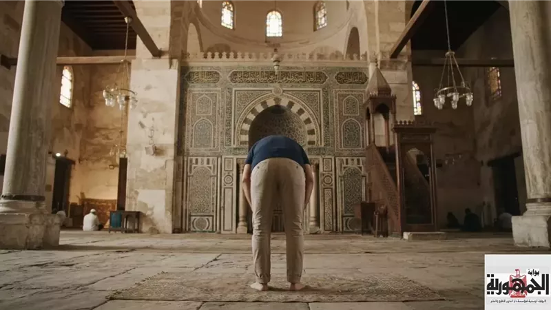الجمع في النية بين تحية المسجد وركعتي السنة القبلية