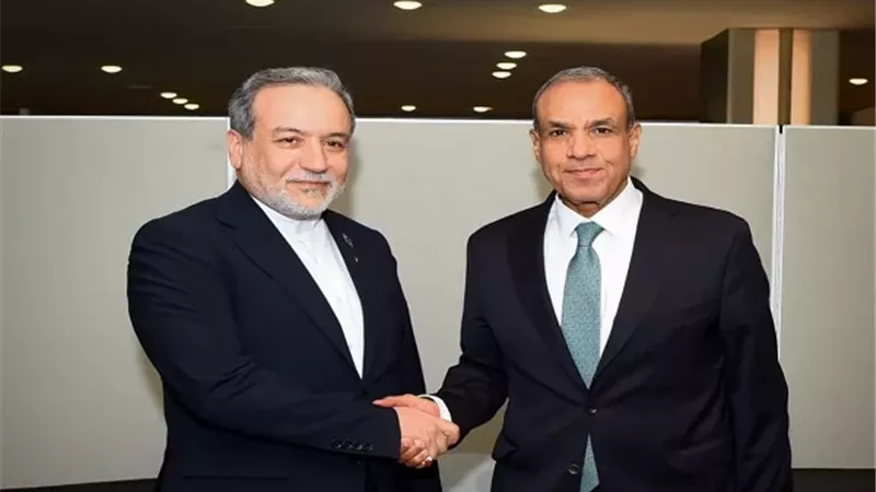 خفض التصعيد والعودة للمفاوضات محور مباحثات عبد العاطي وعراقجي
