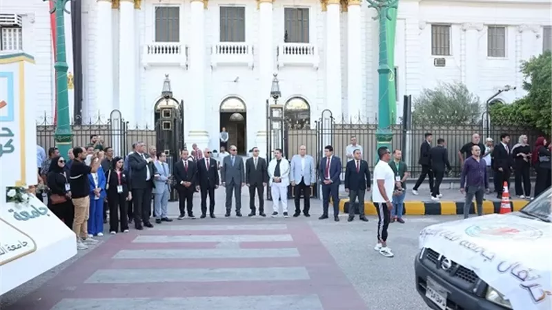 شباب الجامعات يعلنون البداية كدواني وفرحات يستقبلان المواكب