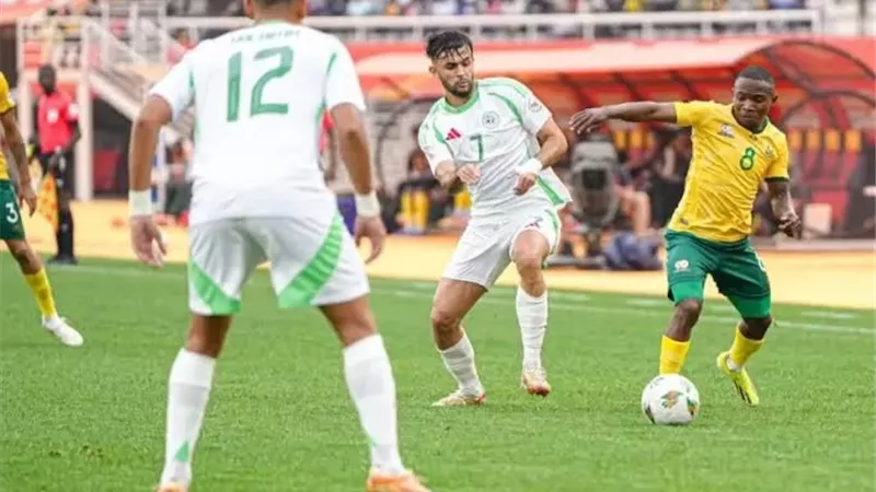 بقيادة موسيماني.. جنوب إفريقيا يفوز علي غينيا في تصفيات أمم إفريقيا