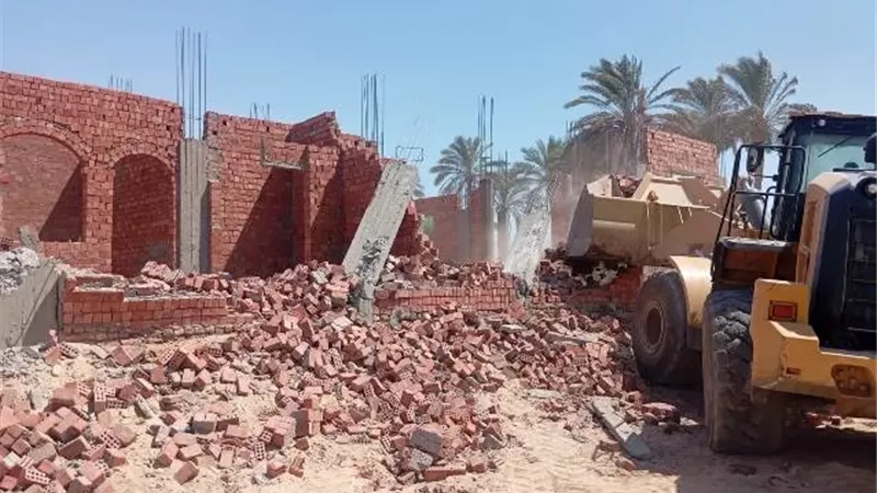 إزالة 53 حالة تعدٍ على أملاك الدولة بقنا ونجع حمادي وفرشوط