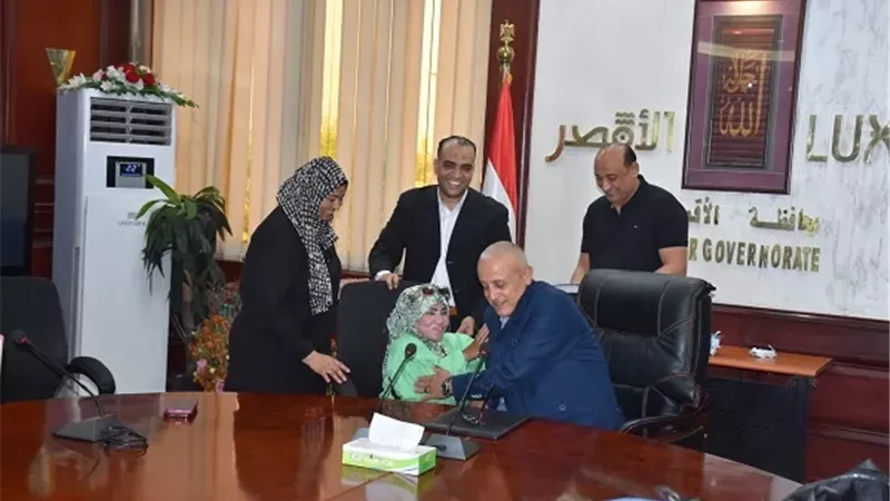 تأشيرات العمرة المجانية لسيدات مصر برعاية صندوق مصر بالاقصر