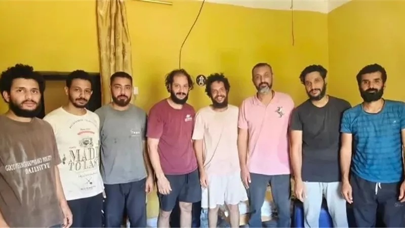 الإفراج عن البحارة المصريين المختطفين على متن سفينة في الصومال