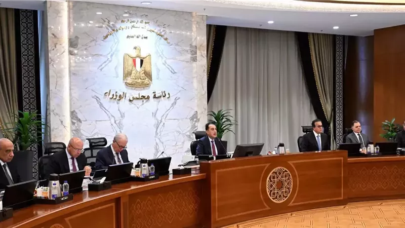 مدبولي يشيد بلقاء السيد الرئيس ومجلسي الوزراء والمحافظين أمس