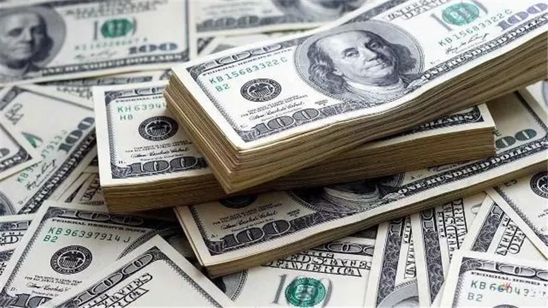 تفاصيل حركة سعر الدولار مقابل الجنيه في مستهل تعاملات اليوم