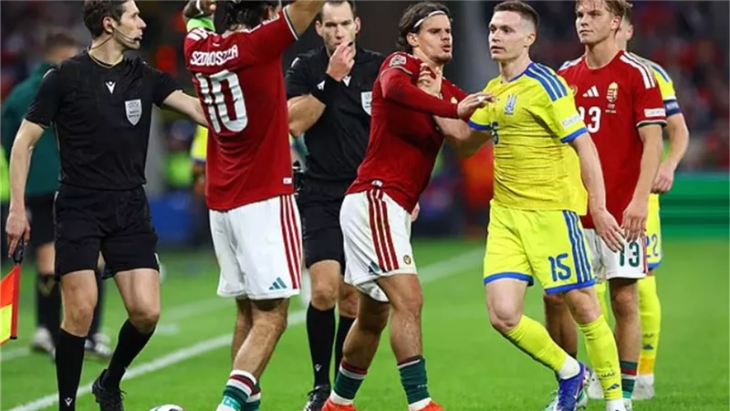 ديلي ميل: إدراج لاعب ليفربول ضمن قائمة 