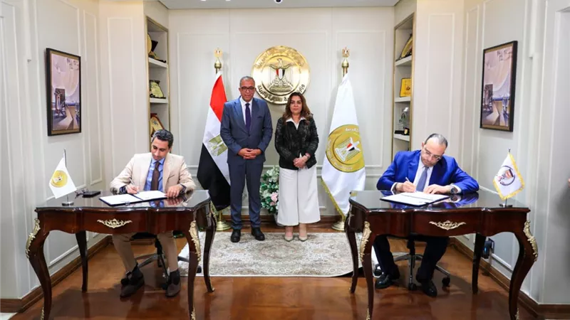 ماجستير ودكتوراه «أونلاين».. شراكة جديدة لتأهيل كوادر المحليات