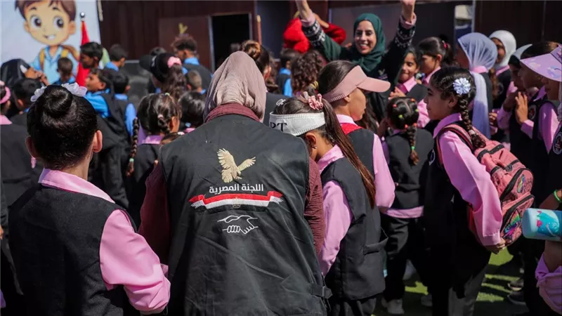 متحدث اللجنة المصرية بغزة: إعادة 36 ألف طالب وطالبة إلى مقاعد الدراسة