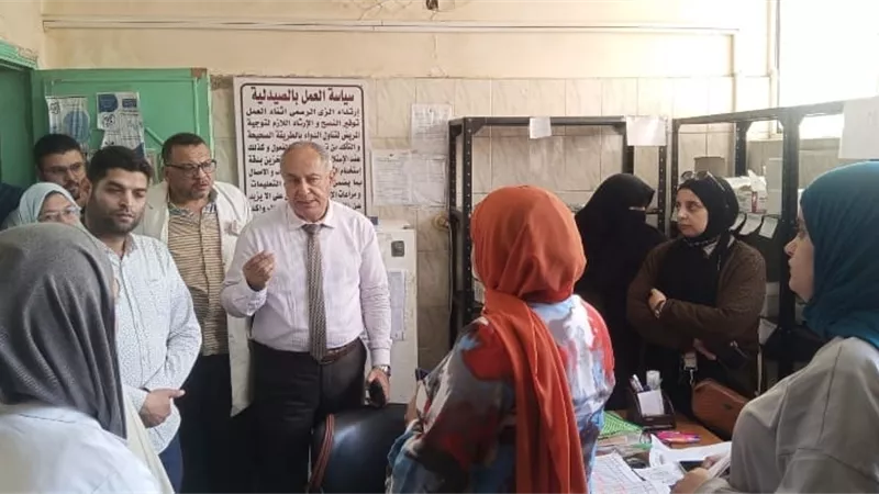 وكيل وزارة الصحة بالقليوبية يحيل مقصرين للتحقيق بمركزي طب الخانكة وأبو زعبل