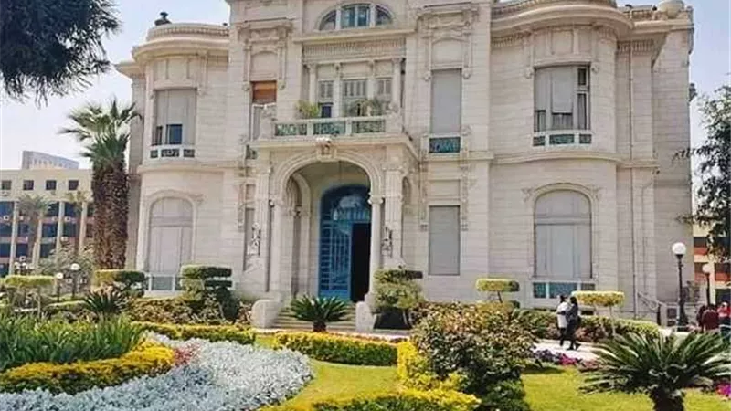 جامعة عين شمس