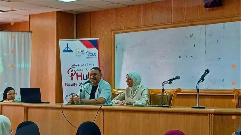 ألسن عين شمس تناقش فرص العمل في صناعة المحتوى والبودكاست والأداء الصوتي